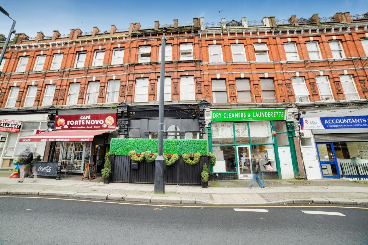 Oyo London Lodge Exterior photo